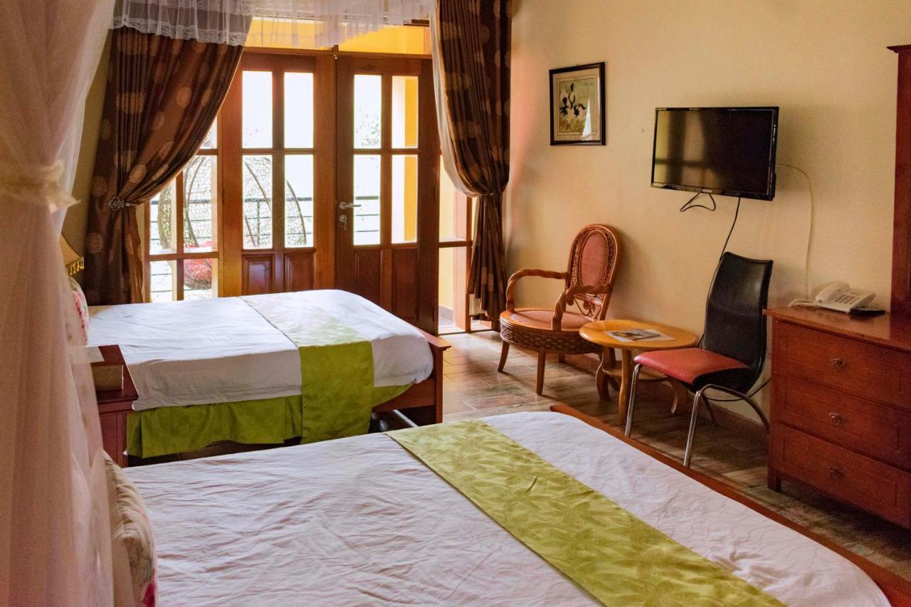 Fort Fun City Hotel Fort Portal Buitenkant foto