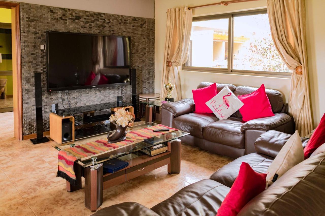 Fort Fun City Hotel Fort Portal Buitenkant foto