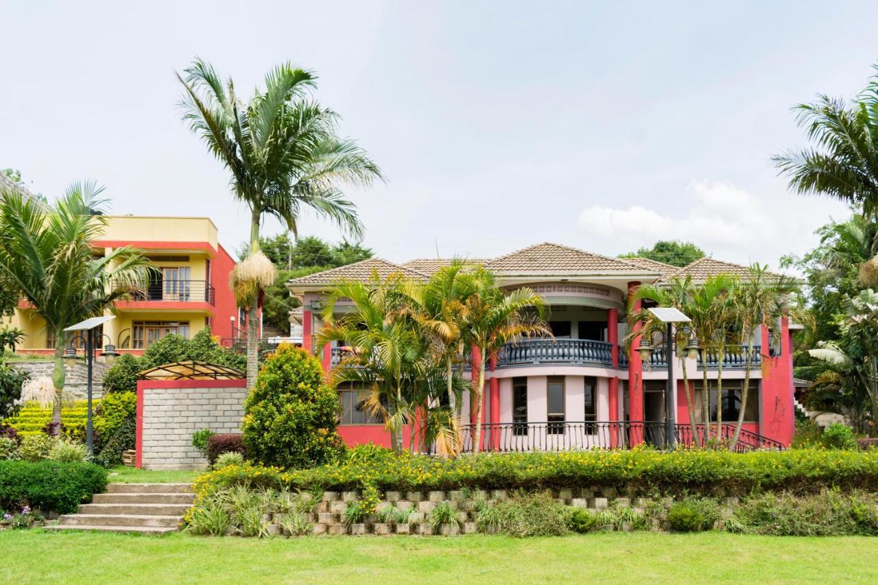 Fort Fun City Hotel Fort Portal Buitenkant foto